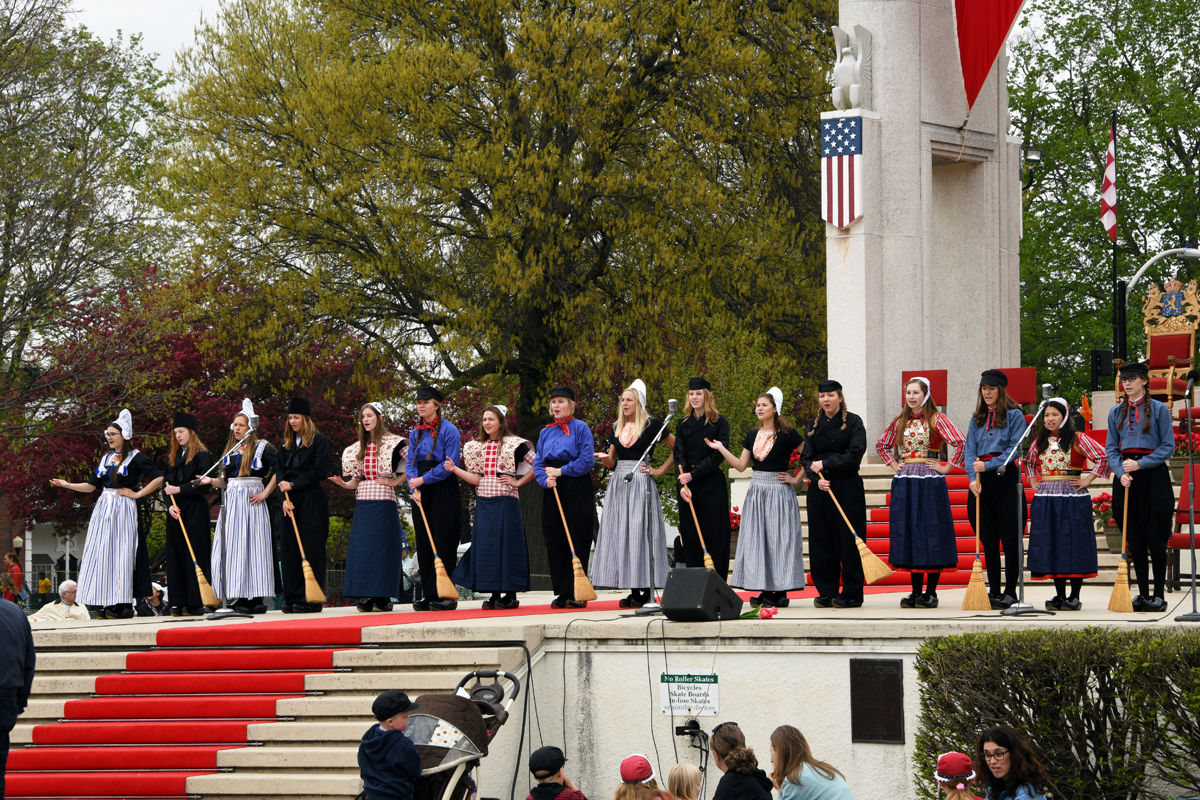 232 The Dutchesses perform for the grandstand crowd.JPG